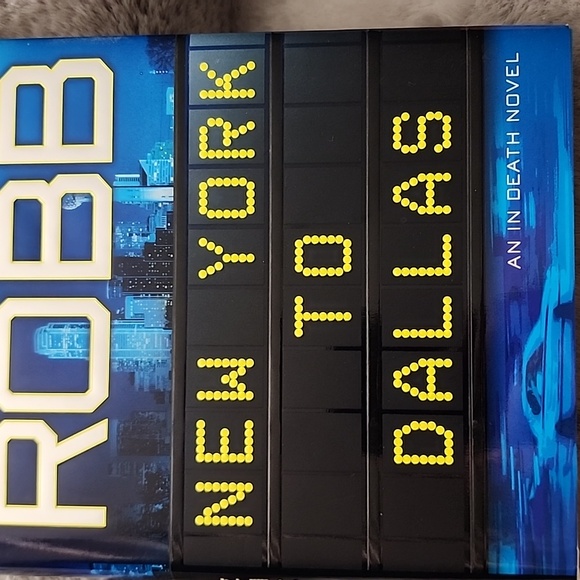 New‎ York to Dallas by JD Robb Hardback Book - Picture 3 of 14